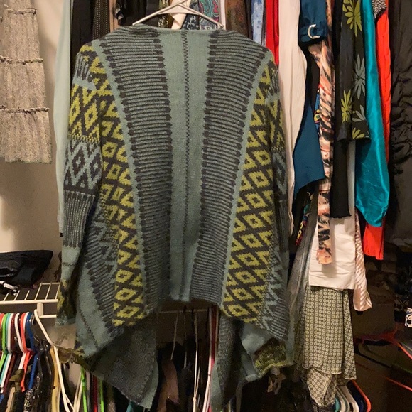 J Jill cardigan wrap Small with pockets and pin - Picture 3 of 5